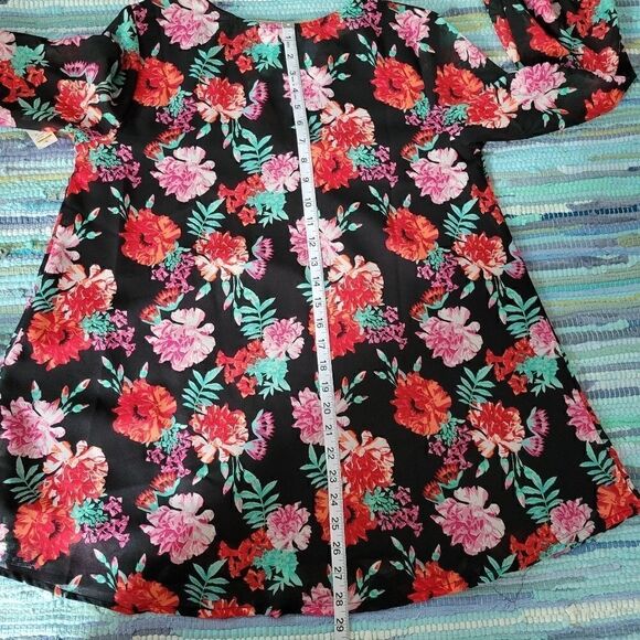 Derek Heart Woman's Floral Black Pullover Sheer Blouse Coverup Top sz Med - Picture 12 of 12